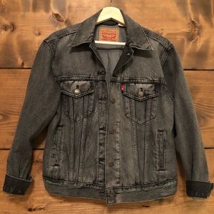 **BRAND NEW Levi Black Denim Jacket